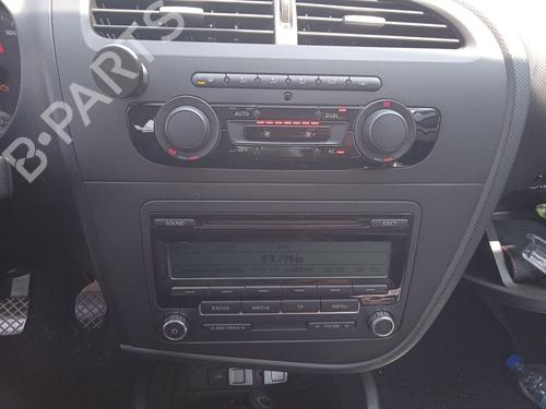 Front wiper motor SEAT LEON (1P1)  | BP26446037M29  - Image 31