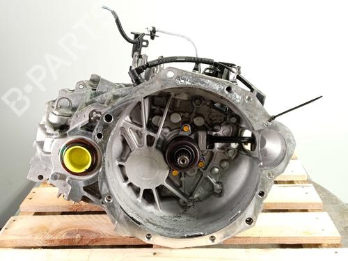 caixa-de-velocidades-kia-xceed-cd-2019-25939380 main image