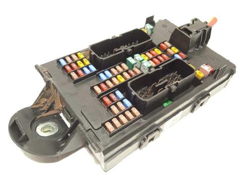 Used Fuse box Fuse box 13814465 13814465