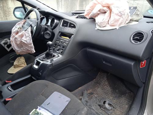 Steering column stalk PEUGEOT 5008 (0U_, 0E_) 2.0 HDi 150 / BlueHDi 150 | BP24139838I23 