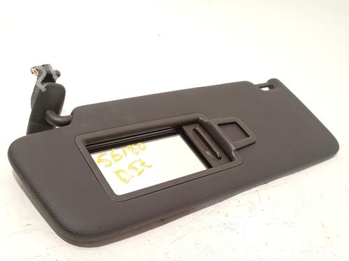 left-sun-visor-audi-q2-gab-gag-2016-31933406 main image