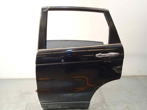 Used Left rear door Left rear door 17043758 17043758