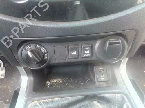 Fuse box NISSAN NAVARA NP300 Pickup (D23, D23T) 2.3 dCi 4x4 (D231) | BP4972108E1 