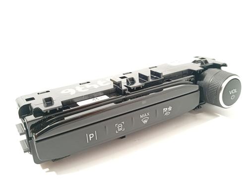 switch-ford-kuga-iii-dfk-2019-32989269 main image