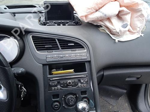 Steering column stalk PEUGEOT 5008 (0U_, 0E_) 2.0 HDi 150 / BlueHDi 150 | BP24139838I23 