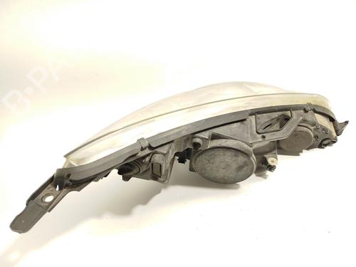 Left headlight PEUGEOT 407 SW (6E_, 6D_) 2.0 HDi 135 | BP31061039C28