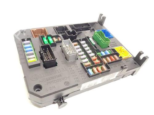 Used Fuse box Fuse box 16658344 16658344