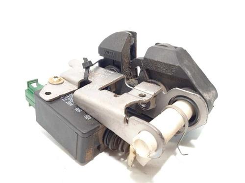 Tailgate lock LAND ROVER DISCOVERY III (L319) 2.7 TD 4x4 | BP9712603C101 