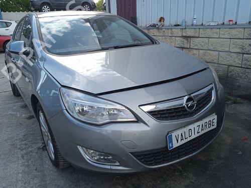 Left headlight OPEL ASTRA J (P10) | BP30437797C28