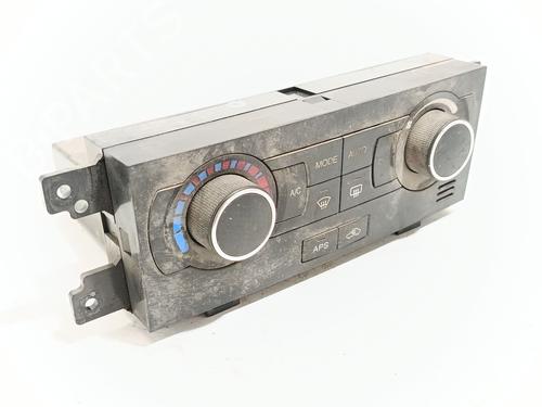 AC-Styringsenhed/Manøvreenhed AC-Styringsenhed/Manøvreenhed CHEVROLET CAPTIVA (C100, C140) 2.0 D 4WD (150 hp) 36778503 36778503