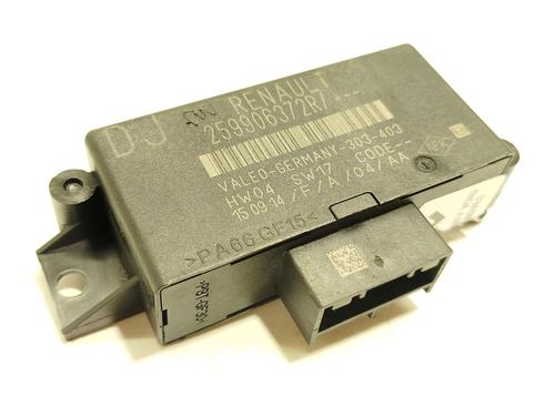 Used Electronic module RENAULT SCÉNIC III (JZ0/1_) 1.2 TCe (116 hp) 30588504