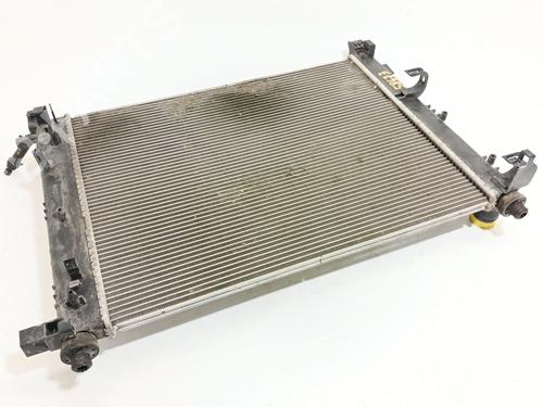 Used Water radiator Water radiator 37240396 37240396