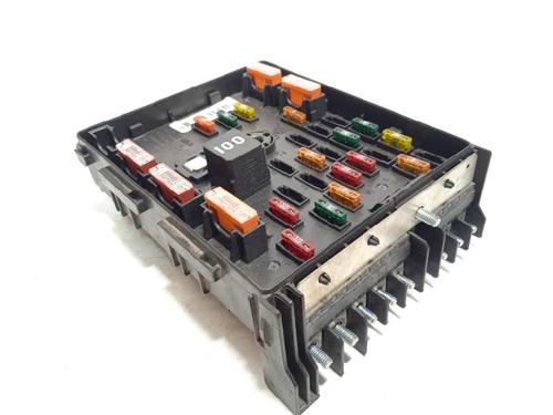 Used Fuse box Fuse box 8243638 8243638