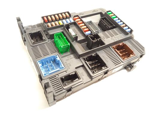 Used Fuse box CITROËN C4 CACTUS 1.2 THP 110 (110 hp) 19775982