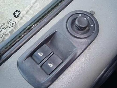 Left headlight RENAULT TRAFIC II Bus (JL) 2.0 dCi 115 (JL00, JL01, JL0H, JL0M, JL0U) | BP13211467C28 