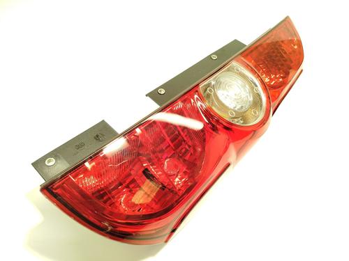 Used Right taillight Right taillight 26657951 26657951