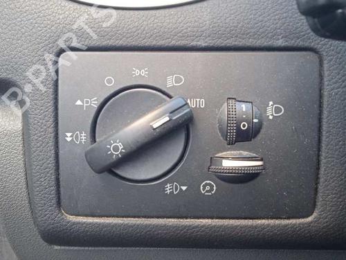 Left headlight FORD FOCUS II (DA_, HCP, DP) 1.6 TDCi | BP18146527C28 