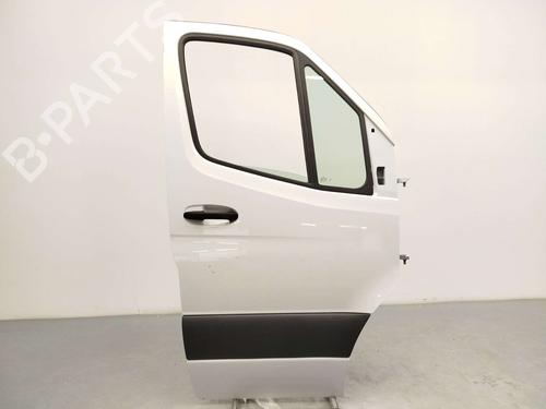 Used Right front door Right front door MERCEDES-BENZ SPRINTER 4-t Van (B907, B910) 419 CDI RWD (907.643, 907.645, 907.647) (190 hp) 39981519 39981519