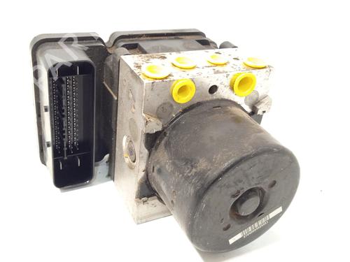 Used ABS pump VOLVO V40 Cross Country (526) D3 (150 hp) 28161834