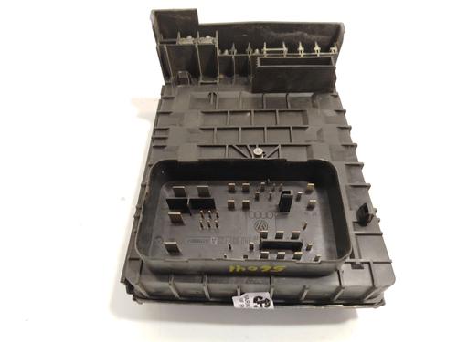 Fuse box VW GOLF V (1K1) 1.4 TSI | BP26957041E1 
