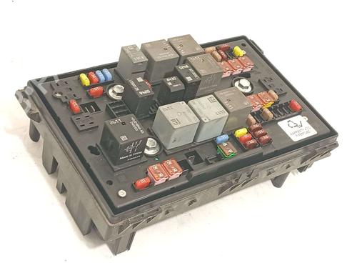 fuse-box-opel-astra-j-p10-2009-2010-2011-2012-2013-2014-2015-2016-38651869 main image