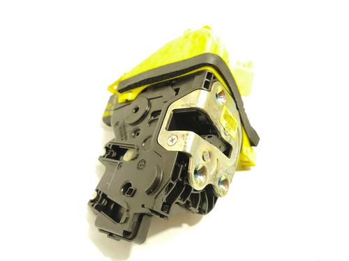 front-right-lock-kia-niro-i-de-2016-2017-2018-2019-2020-2021-2022-25783110 main image