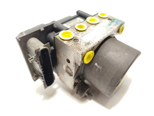Used ABS pump NISSAN MICRA III (K12) 1.2 16V (80 hp) 31015194