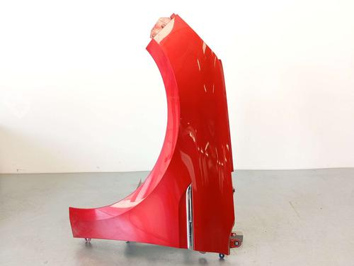 left-front-fenders-renault-megane-iv-hatchback-b9amn_-2015-38196899 main image