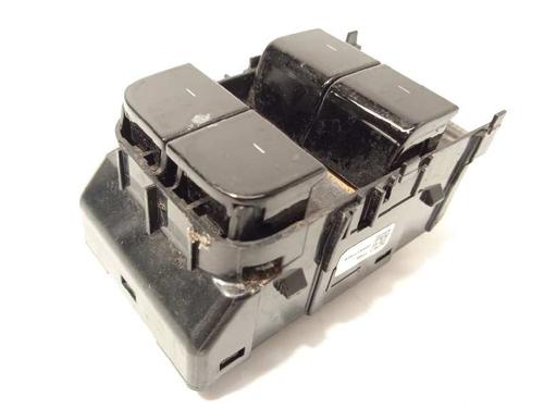 left-front-window-switch-tesla-model-3-5yj3-ev-awd-108103701f-2017-10146317 main image