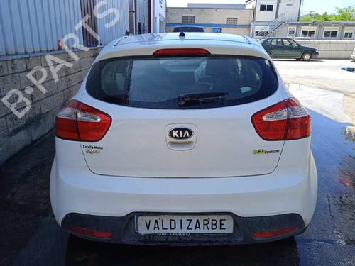 Left mirror KIA RIO III (UB) 1.4 CVVT | BP10015354C26