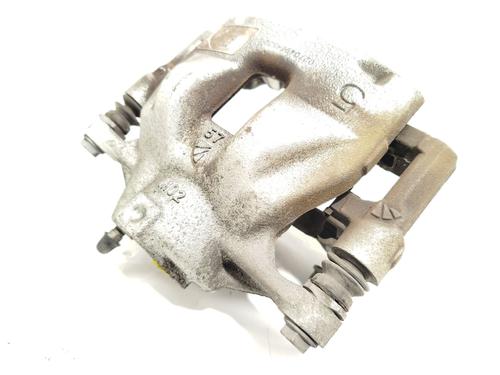 Used Left front brake caliper TOYOTA COROLLA Hatchback (_E21_, _EA1_, _EH1_) 1.8 Hybrid (ZWE211, ZWE219) (122 hp) 22728931