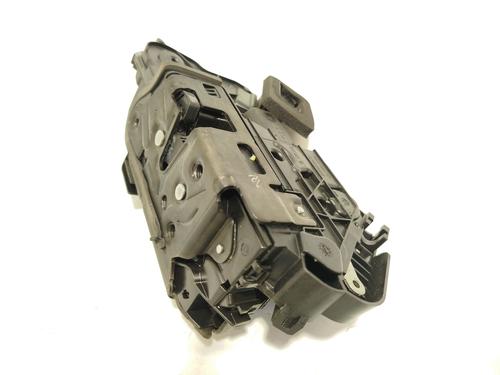 front-left-lock-vw-touran-5t1-2015-32451346 main image