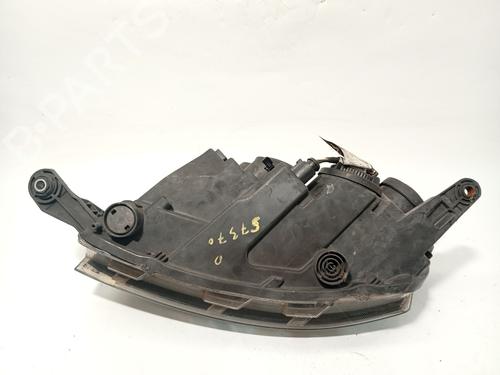 Right headlight SKODA RAPID (NH3, NK3, NK6) 1.6 TDI | BP32382401C29 