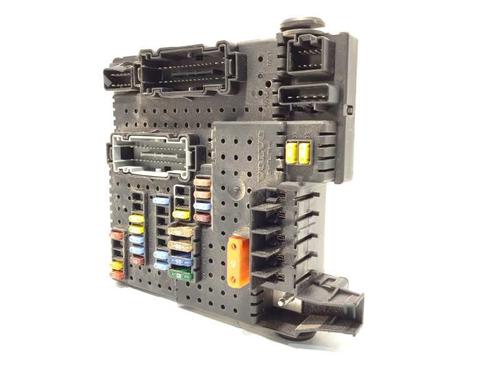 Used Fuse box Fuse box 10983290 10983290