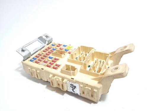 Used Fuse box Fuse box 8213565 8213565