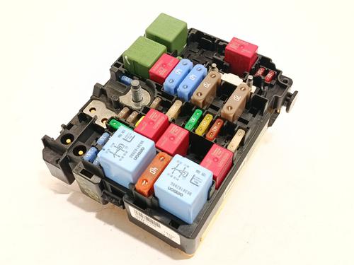 Used Fuse box Fuse box 36435595 36435595