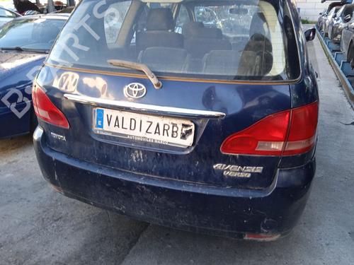 Right tailgate light TOYOTA AVENSIS VERSO (_M2_) 2.0 D (CLM20_, CLM20R) | BP20689120C80