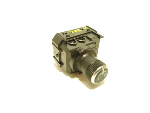 Mirror switch TOYOTA COROLLA Saloon (_E21_) 1.8 VVTi Hybrid (ZWE211, MZEA12) | BP33324711I25 - Image 2