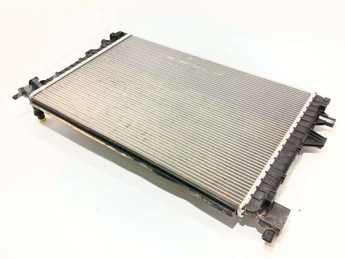 Used Water radiator Water radiator 37537660 37537660