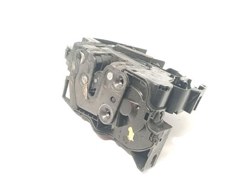 front-left-lock-renault-megane-iv-grandtour-k9amn_-2016-32322568 main image