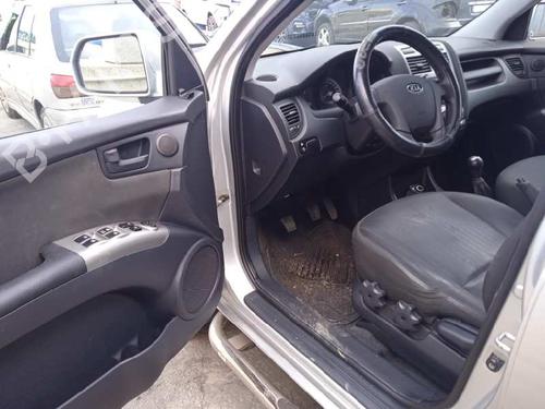 Left headlight KIA SPORTAGE II (JE_, KM_) 2.0 i 16V | BP16767154C28