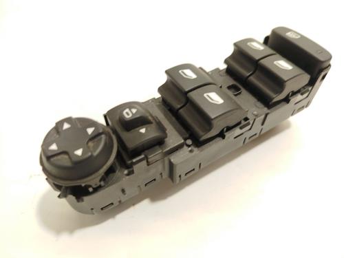 Left front window switch CITROËN C4 III (BA_, BB_, BC_) 1.2 PureTech 130 (BAHNSA, BAHNSB) | BP26728075I27 - Image 2