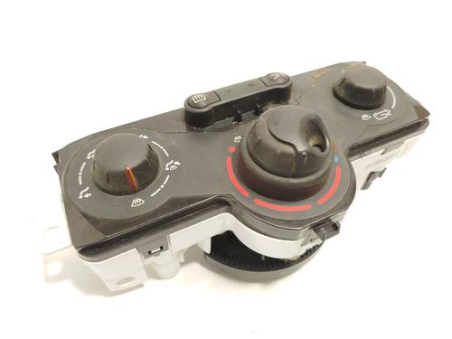 climate-control-nissan-nv250-van-x61-2019-27275826 main image