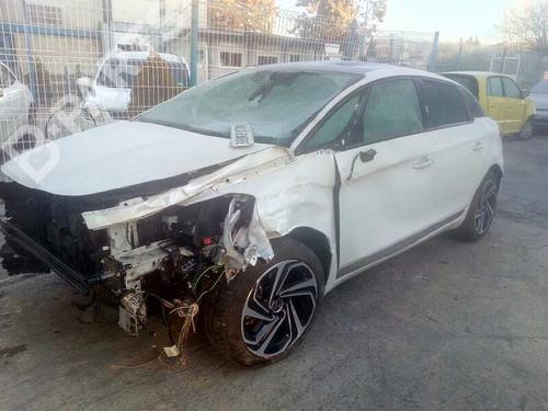 Used Parts CITROËN DS5  2.0 BlueHDi 150  225569