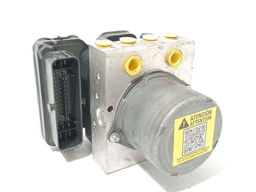 Used ABS pump TOYOTA YARIS (_P21_, _PA1_, _PH1_) 1.5 (MXPA11) (125 hp) 32451396