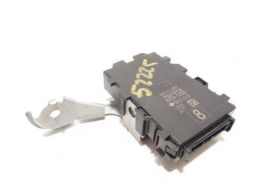 Used Electronic module TOYOTA YARIS (_P13_) 1.5 (NSP131_) (112 hp) 16676427
