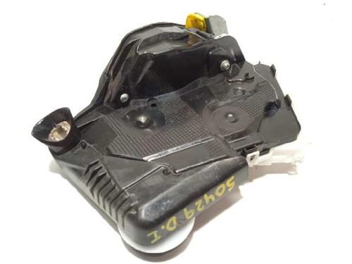 Used Front left lock TOYOTA YARIS (_P13_) 1.5 Hybrid (NHP130_, NHP130) (101 hp) 13108431