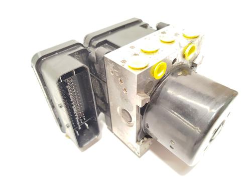 Used ABS pump VOLVO V50 (545) D2 (114 hp) 25617381