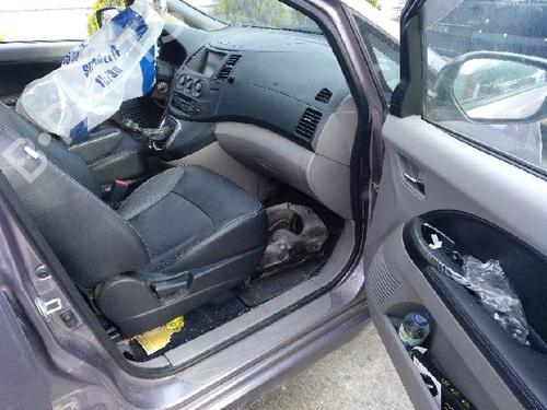 Right front brake caliper MITSUBISHI GRANDIS (NA_W) 2.0 DI-D (NA8W) | BP11562096M104 