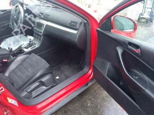 Achterlicht kofferdeksel achterklep links VW PASSAT B6 Variant (3C5) 2.0 TDI 16V | BP6008029C79 